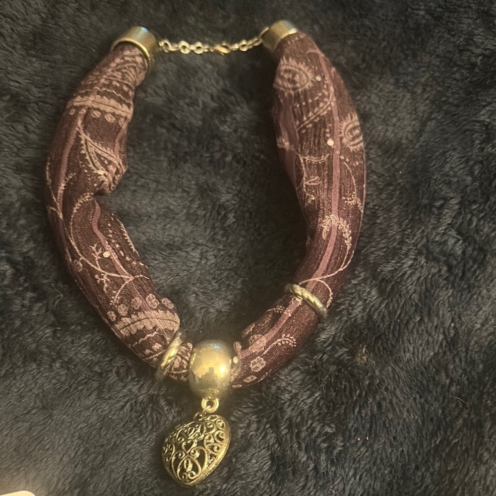 Elegant Purple and Silver Necklace with Striking Pendant